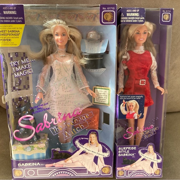 2 Sabrina the Teenage Witch dolls vintage- new in boxes - Picture 1 of 2